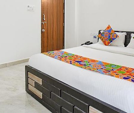 Hotel Dhd Deluxe - New Delhi Railway Station Exterior photo